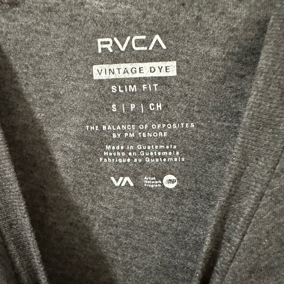 NWT Big RVCA Tee Men's Slim Fit Small - Picture 4 of 10